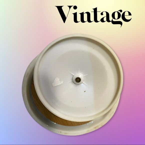 Vintage Music Box Porcelain Easter Bunny Painting Morning - Picture 5 of 5